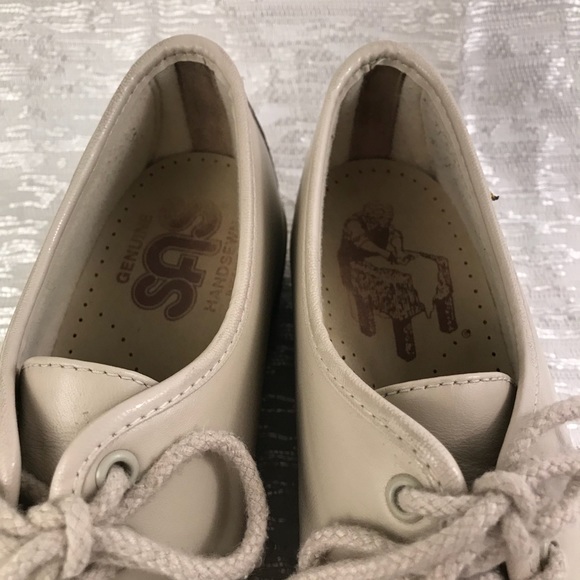 SAS Handmade Women moc toe lace up leather shoe - Picture 5 of 8